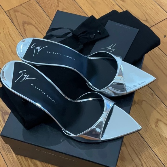 Giuseppe Zanotti Intrigo 90 Sandal, Size: EU 37 - Picture 15 of 16